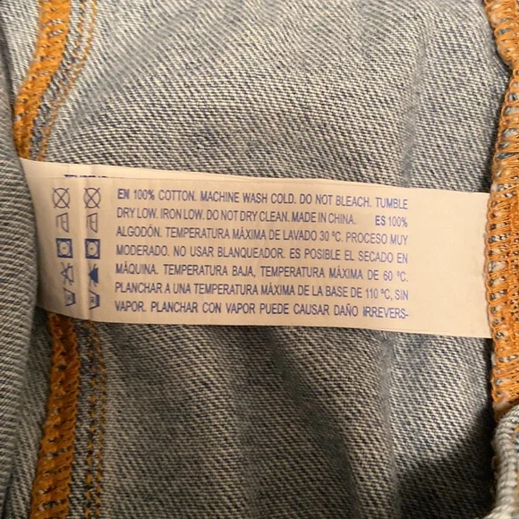 NWOT Forever 21 Button Down Denim Skirt…size S - Picture 4 of 4